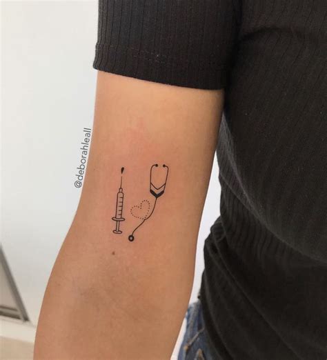 tatuagens de enfermagem feminina  Quem usa dispositivos de toque